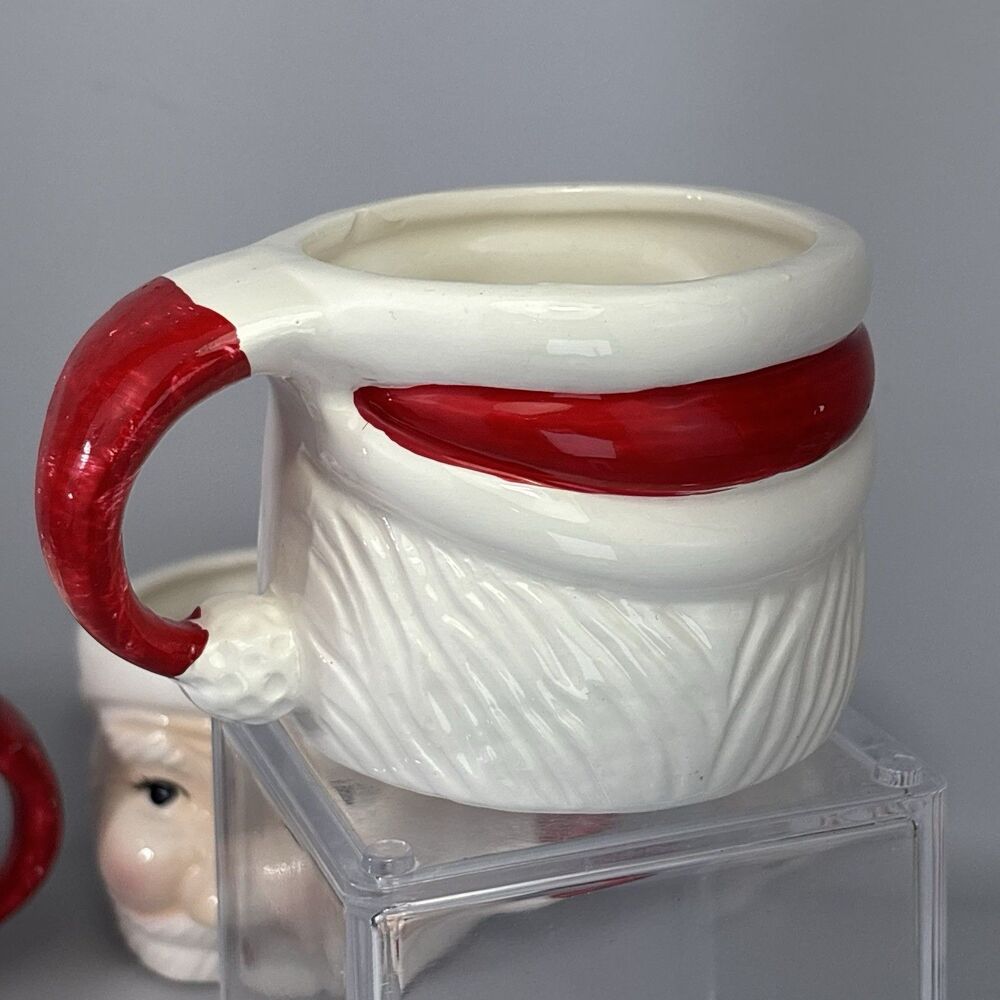 Vintage 8 oz Santa Claus Mugs Made in Taiwan Set of 4 Hand Painted - Picture 10 of 16